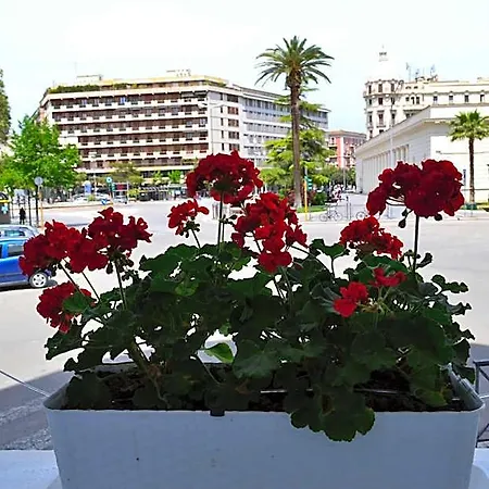 Oda ve Kahvaltı Conte Di Cavour 4*