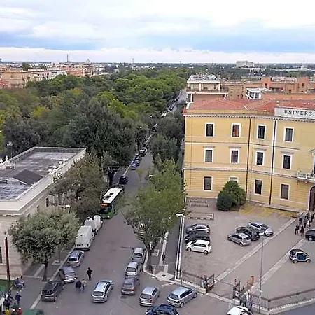 Conte Di Cavour Oda ve Kahvaltı Foggia
