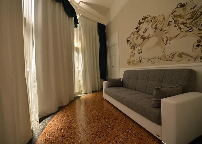 Conte Di Cavour 4*