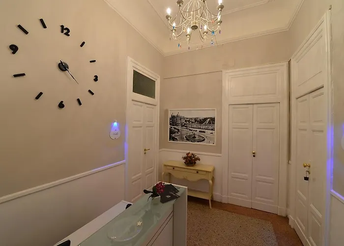 Oda ve Kahvaltı Conte Di Cavour 4*